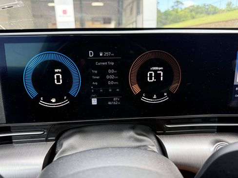 Used 2024 Hyundai Kona SEL FWD image 8