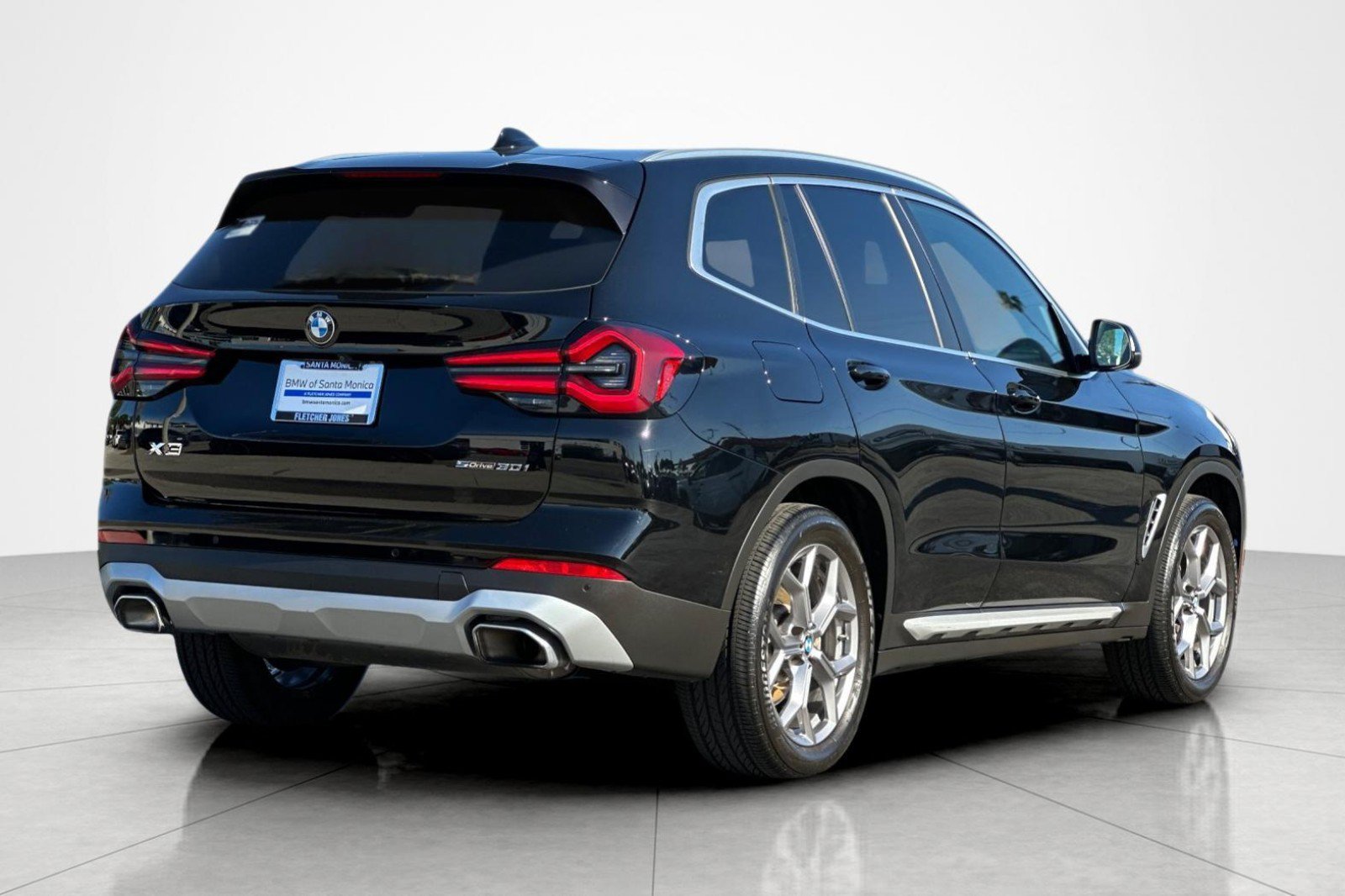 Used 2024 BMW X3 sDrive30i w/ Convenience Package RWD image 5