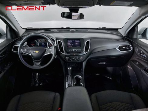 Used 2021 Chevrolet Equinox LT FWD image 12