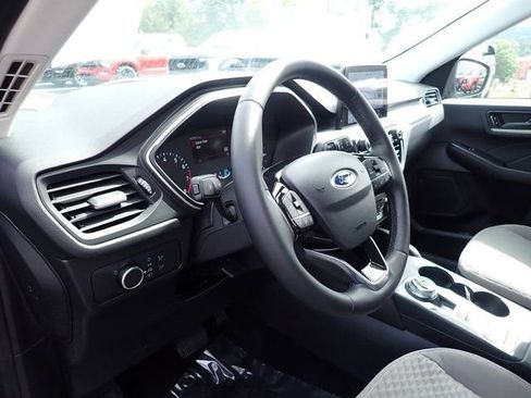 Used 2022 Ford Escape SE w/ Cold Weather Package image 14