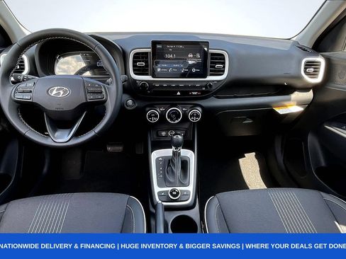 Used 2026 Hyundai Venue SEL FWD image 10