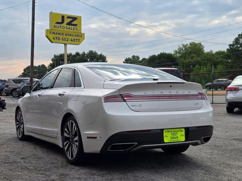 Used 2017 Lincoln MKZ Reserve w/ Luxury Package FWD image 4