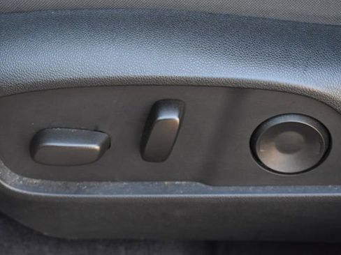 Certified 2025 Chevrolet Equinox RS AWD/4WD image 23