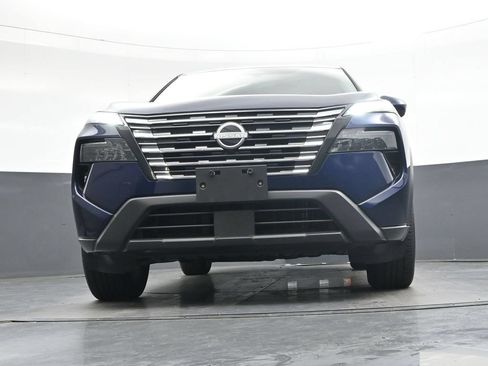Used 2025 Nissan Rogue SV FWD image 50