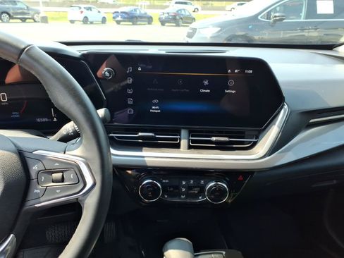 Used 2024 Chevrolet Trax ACTIV FWD image 10