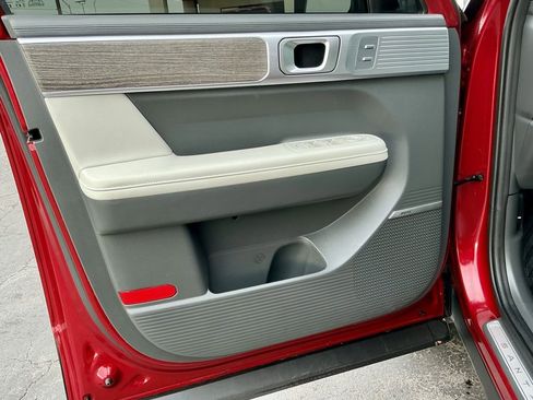 Used 2025 Hyundai Santa Fe Calligraphy image 42