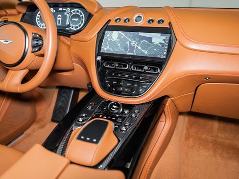 Used 2023 Aston Martin DBX 707 image 29