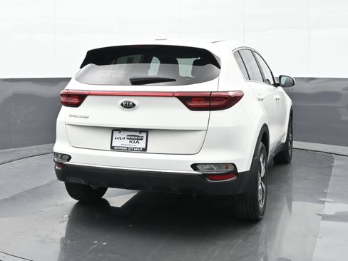 Used 2020 Kia Sportage LX FWD image 4