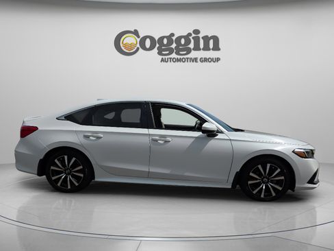 Certified 2024 Honda Civic EX image 6