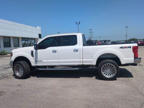 Used 2019 Ford F250 Lariat w/ Lariat Ultimate Package AWD/4WD image 8