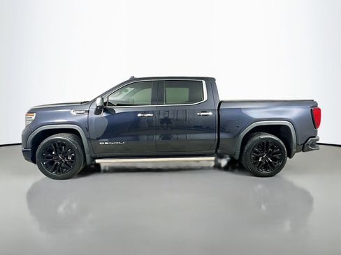 Used 2022 GMC Sierra 1500 Denali w/ Technology Package AWD/4WD image 8
