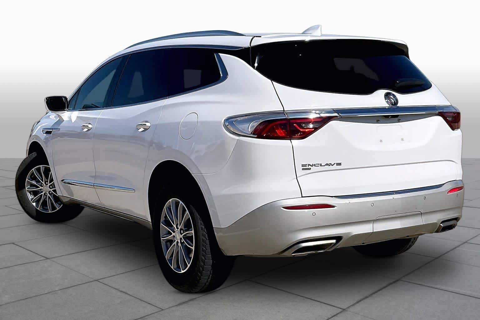 Used 2022 Buick Enclave Premium AWD/4WD image 12