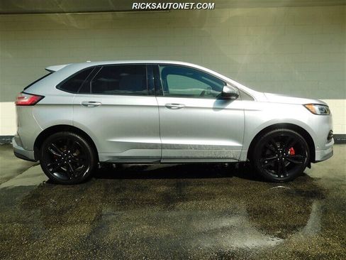 Used 2019 Ford Edge ST w/ Equipment Group 401A image 5