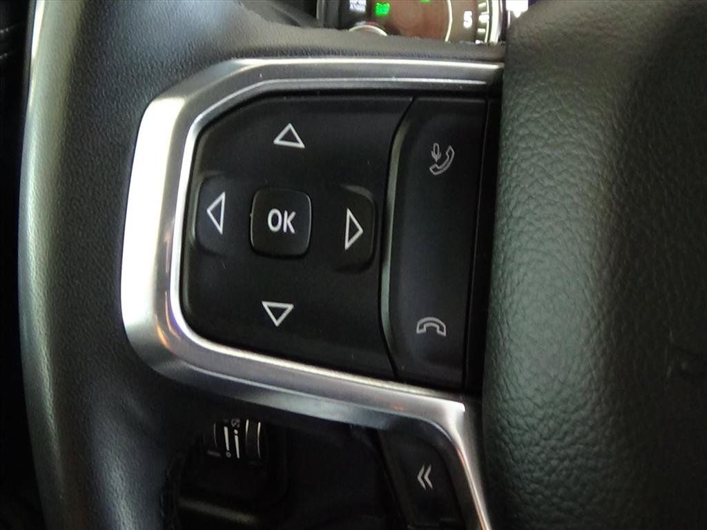 Used 2025 RAM 1500 Laramie AWD/4WD image 22