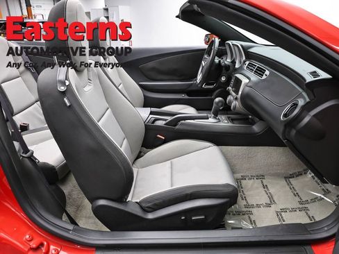 Used 2015 Chevrolet Camaro LT RWD image 20