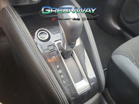 Used 2020 Nissan Kicks SV image 22