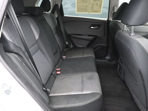 Used 2023 Nissan Rogue SV FWD image 29
