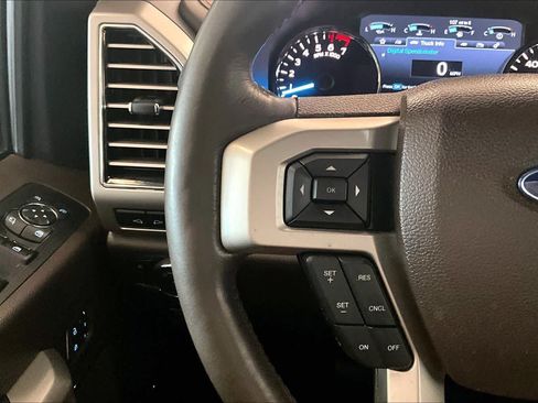 Used 2018 Ford F150 King Ranch w/ Equipment Group 601A Luxury AWD/4WD image 22