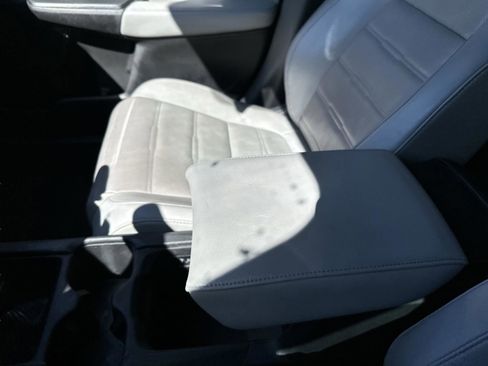Used 2018 Honda CR-V Touring image 23