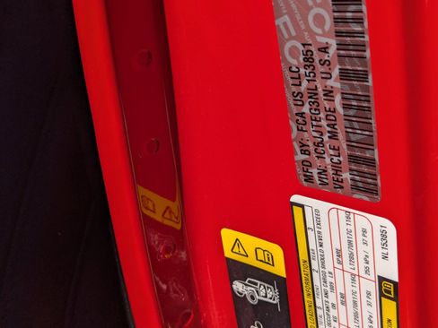 Used 2022 Jeep Gladiator Mojave w/ LED Lighting Group image 10