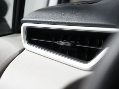 Certified 2023 Toyota Corolla LE image 23