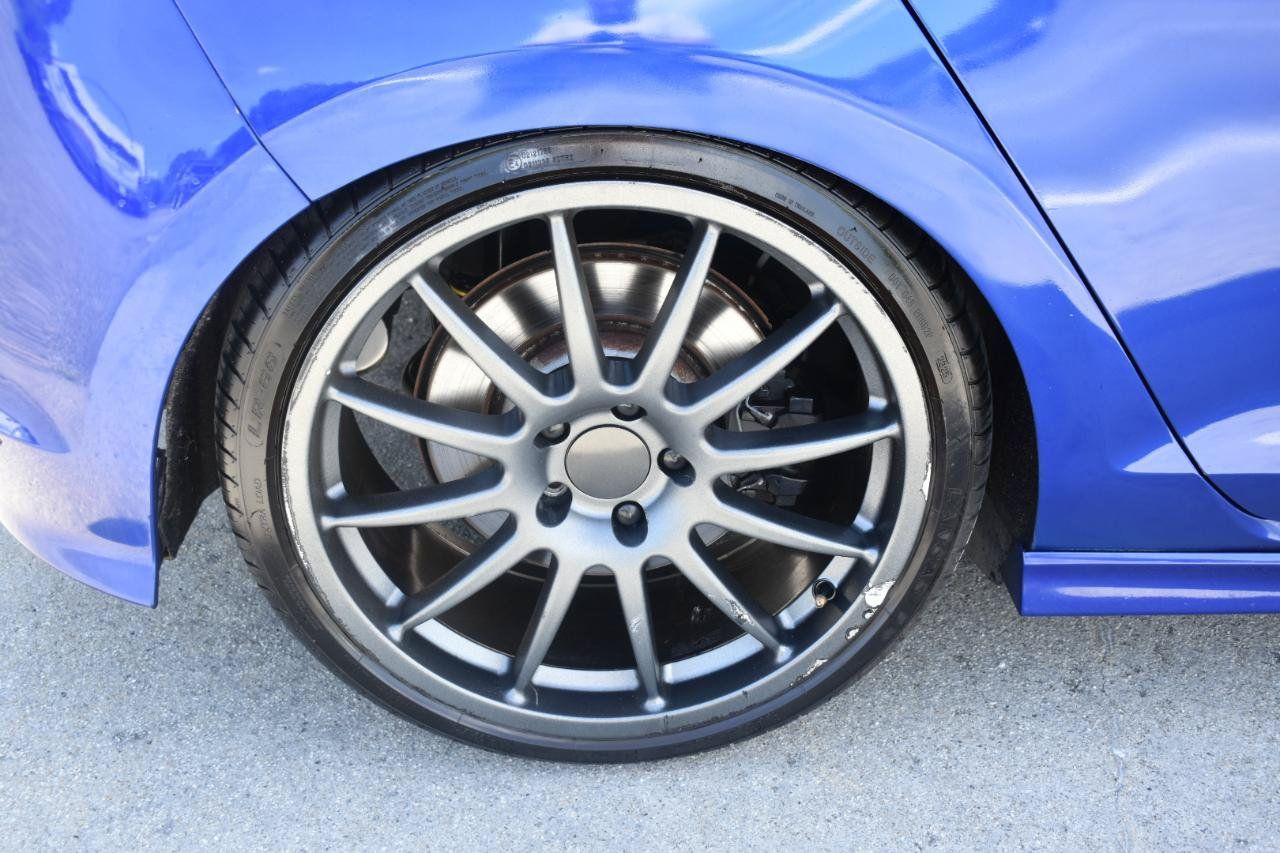 Used 2015 Volkswagen Golf R 4-Door AWD/4WD image 35