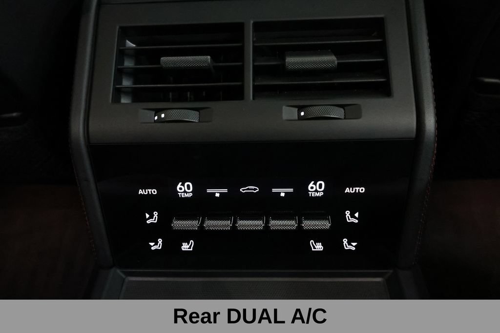 Used 2026 Porsche Panamera image 37