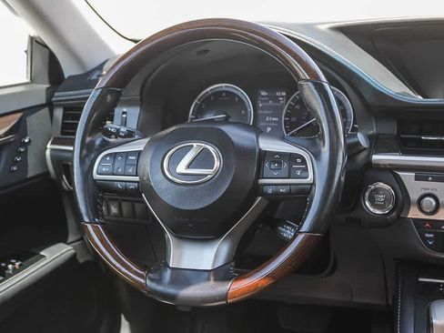 Used 2018 Lexus ES 350 w/ Navigation System Package FWD image 15