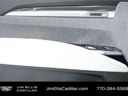 Certified 2026 Cadillac Escalade V w/ LPO, ONYX Package image 7