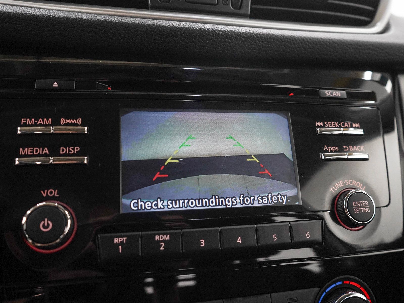Used 2016 Nissan Rogue S AWD/4WD image 26