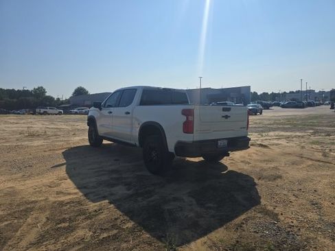 Used 2023 Chevrolet Silverado 1500 ZR2 w/ Technology Package AWD/4WD image 7