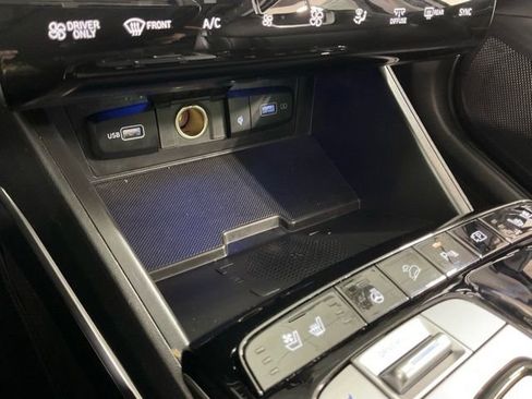 Used 2023 Hyundai Tucson Limited image 23