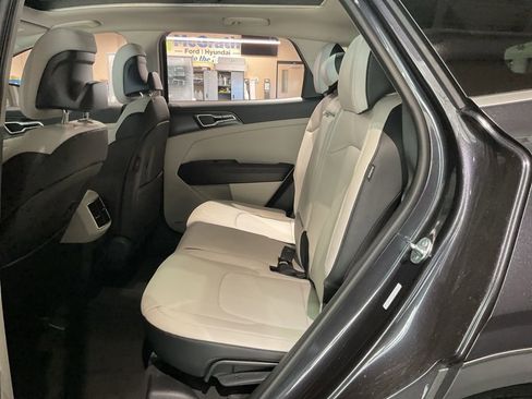 New 2026 Kia Sportage EX image 21