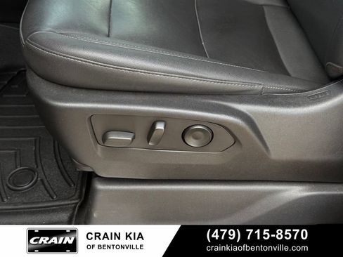 Used 2022 Chevrolet Silverado 1500 RST w/ Redline Edition AWD/4WD image 18
