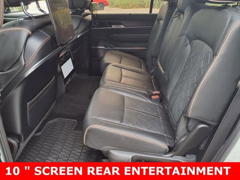 Used 2024 Jeep Grand Wagoneer Series III w/ Rear Seat Video Group 1 image 6