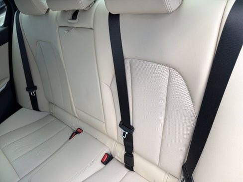 Used 2023 BMW 330i Sedan w/ Premium Package RWD image 18