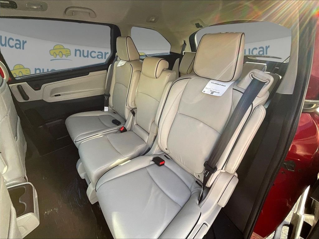 New 2026 Honda Odyssey Touring image 15