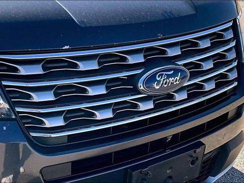 Used 2017 Ford Explorer Limited w/ Equipment Group 301A image 29