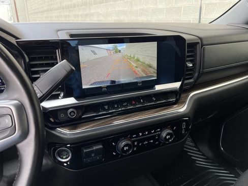 Used 2024 Chevrolet Silverado 2500 LT w/ Convenience Package AWD/4WD image 19