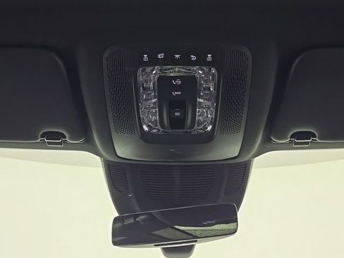 Certified 2025 Mercedes-Benz GLS 450 4MATIC image 27