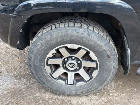 Used 2019 Toyota 4Runner TRD Off-Road Premium image 21