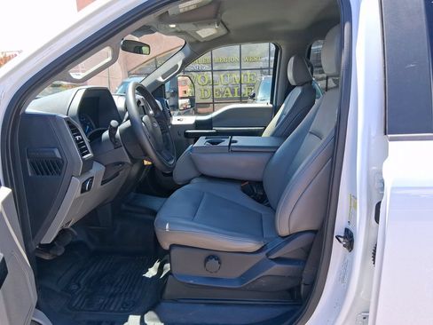 Used 2022 Ford F250 XL w/ Power Equipment Group AWD/4WD image 9