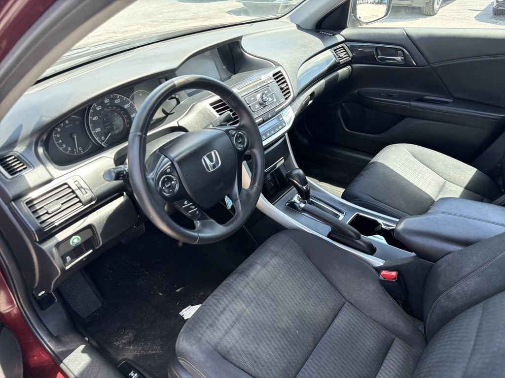 Used 2015 Honda Accord Sport image 17