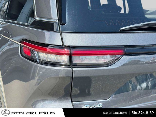 Used 2023 Jeep Grand Cherokee Limited AWD/4WD image 11