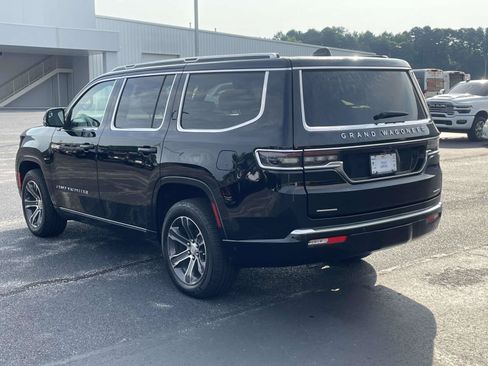 Used 2022 Jeep Grand Wagoneer Series I AWD/4WD image 9