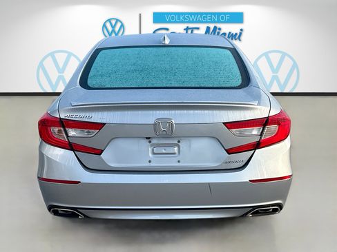 Used 2019 Honda Accord Sport image 6