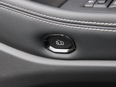 New 2026 Jeep Cherokee Laredo AWD/4WD image 24