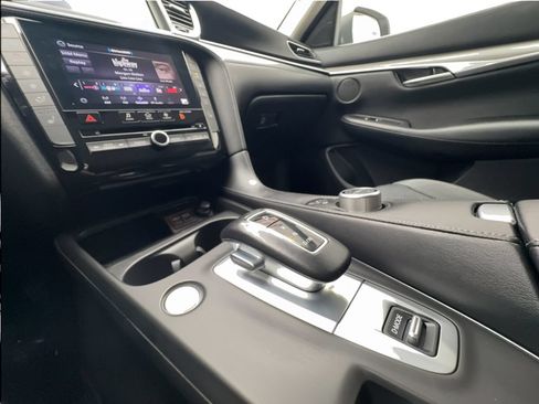 Used 2023 INFINITI QX50 Luxe FWD image 45