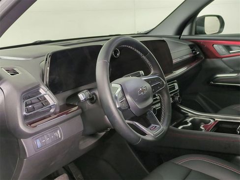 Certified 2025 Chevrolet Traverse Z71 w/ Driver Confidence Package image 10