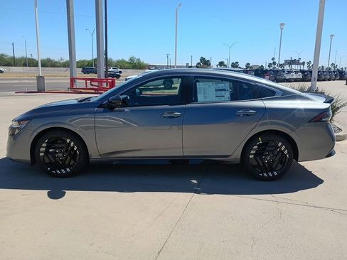 New 2026 Nissan Sentra SR w/ Floor Mat Package image 3